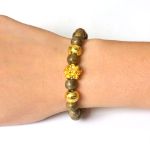 Picture of Mulany MB9004 Agarwood With Gold Flower Charm Healing Bracelet 